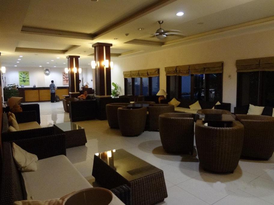 Oasis Atjeh Hotel Banda Aceh Exteriör bild